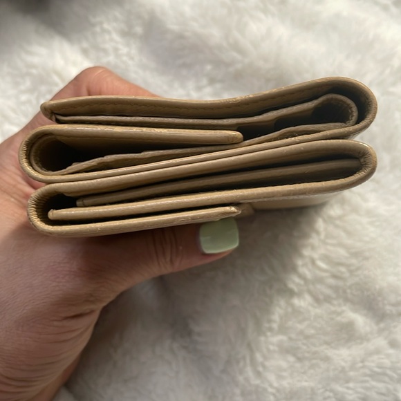 CHANEL Sevruga Compact Wallet Leather - Picture 9 of 14